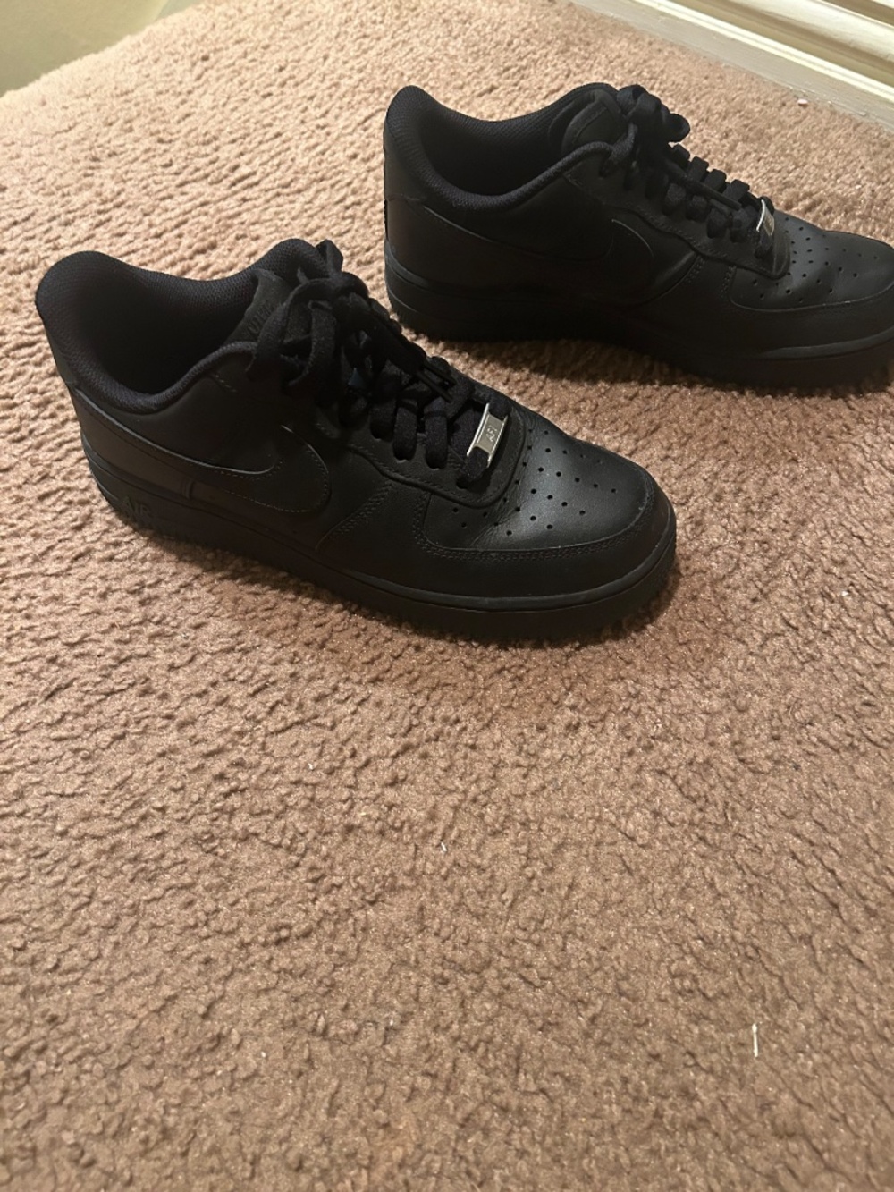 Black AirForce1 - Picture 2 of 4